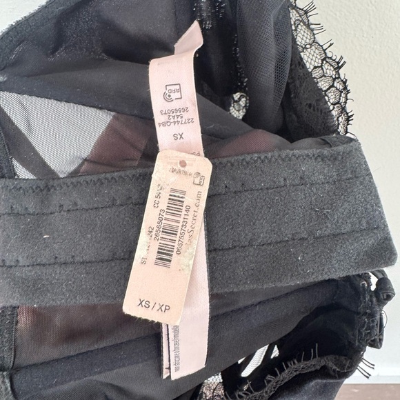 NWT Victoria’s Secret velvet black lace corset whimsigoth festival bustier XS - Picture 6 of 6